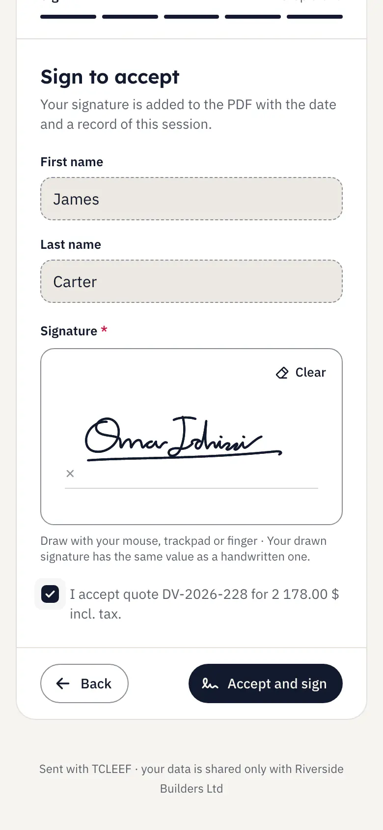 The page where the customer signs their quote in tcleef: their name, their signature drawn with a finger, the consent box and the button to accept and sign.
